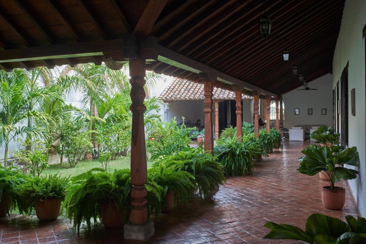 San Rafael Hotel มอมโปส ภายนอก รูปภาพ