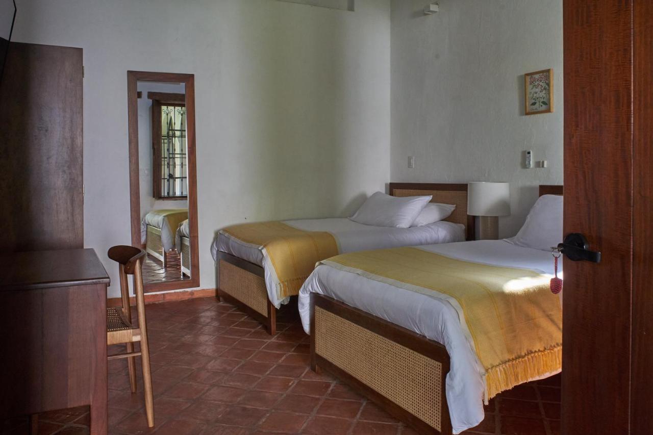 San Rafael Hotel มอมโปส ภายนอก รูปภาพ
