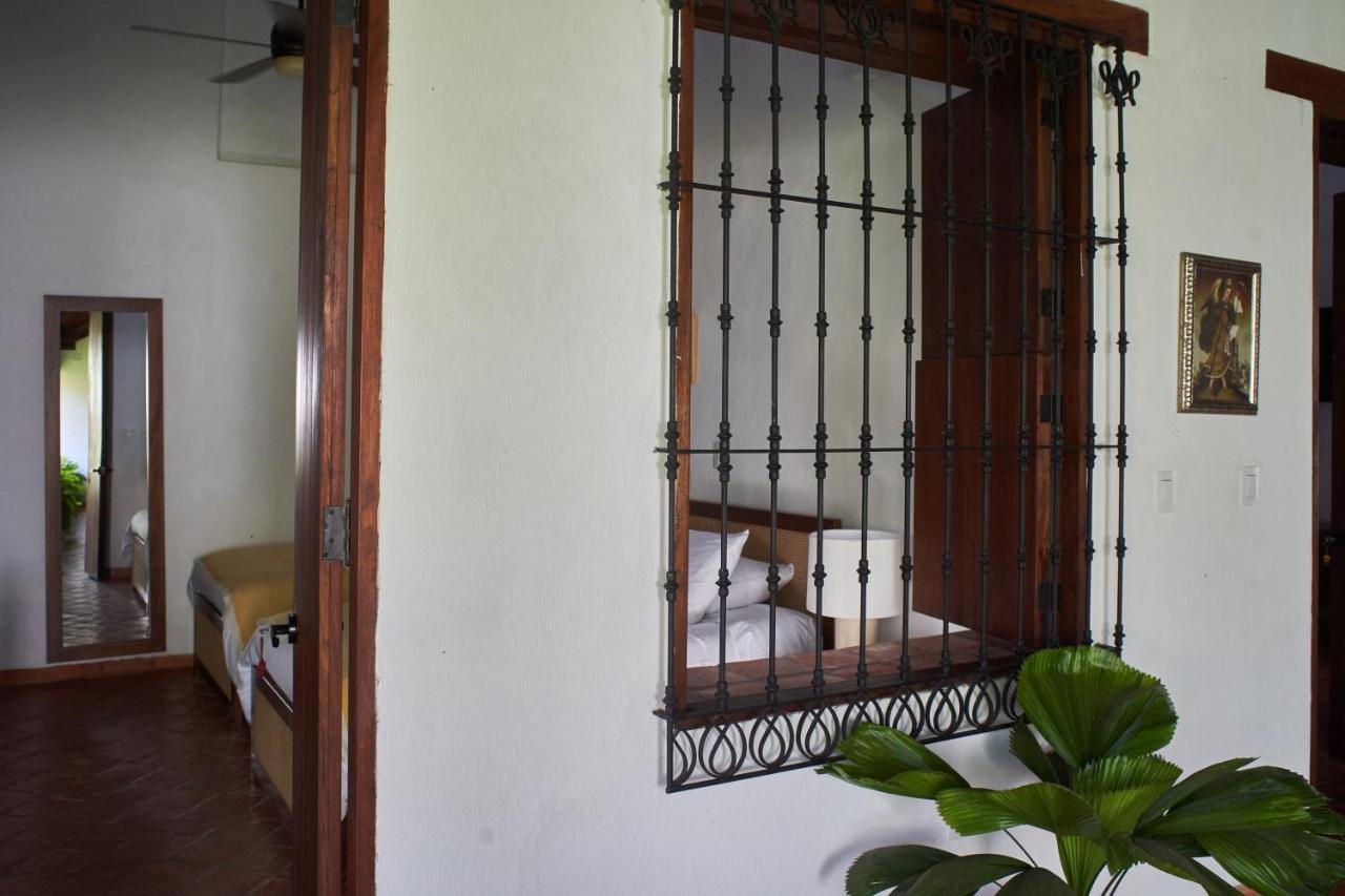San Rafael Hotel มอมโปส ภายนอก รูปภาพ