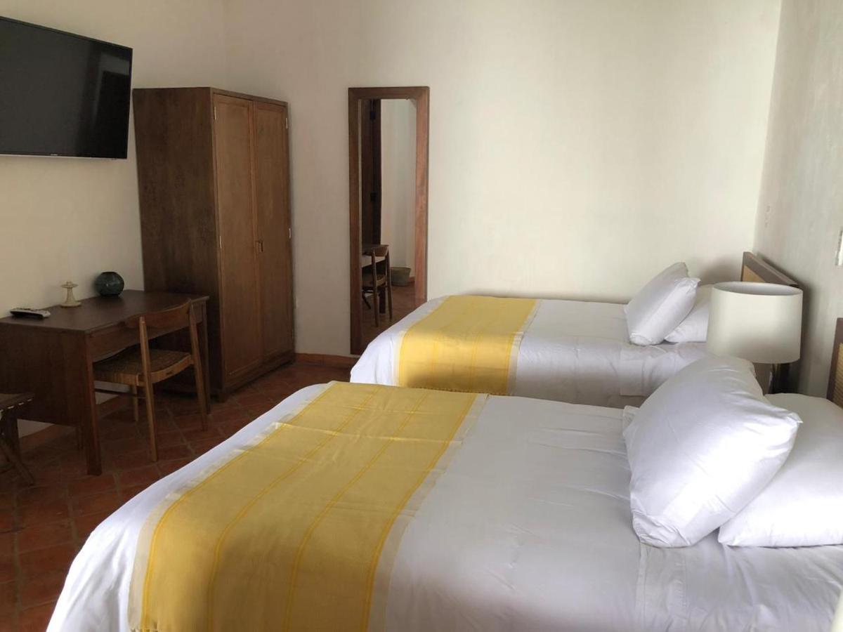 San Rafael Hotel มอมโปส ภายนอก รูปภาพ